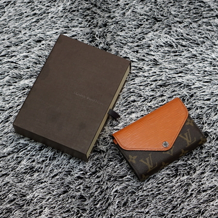 Louis Vuitton(루이비통) M60495 모노그램 에삐 마리 루 컴팩트 월릿 중지갑