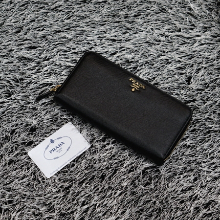Prada(프라다) 1ML506 골드로고 블랙 사피아노 집업 장지갑