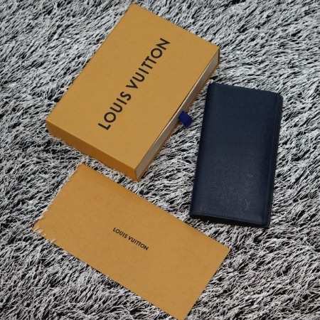 Louis Vuitton(루이비통) M32816 오션 타이가 브라짜 월릿 남성 장지갑
