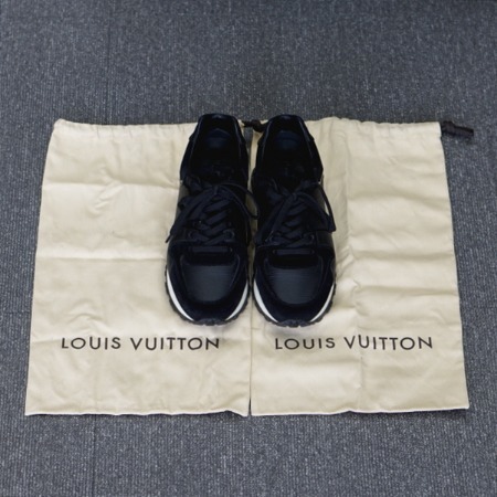 Louis Vuitton(루이비통) 에피 런 어웨이 여성 스니커즈