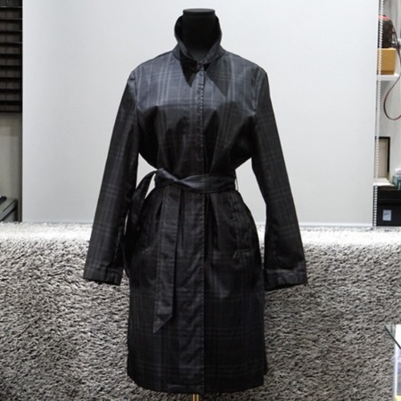 Burberry(버버리) 클래식 블랙 체크 여성 레인 코트자켓