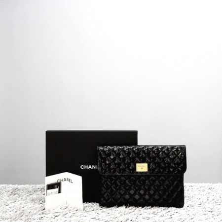[신상]Chanel(샤넬) A70774 19시즌 뉴플랩 퀼팅 파우치 클러치백