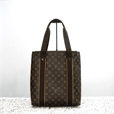 Louis Vuitton(루이비통) M53013 모노그램 캔버스 보부르 토트백 겸 숄더백