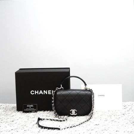 Chanel(샤넬) CC 라운드(커브) 플랩 탑 핸들 미니 토트백 겸 체인 크로스백