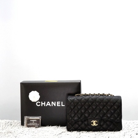 [미사용]Chanel(샤넬) A28600 캐비어 클래식 라지(점보) 금장체인 숄더백