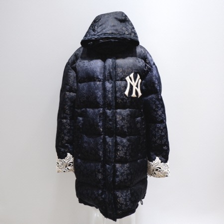 [새상품]Gucci(구찌) 543391 19시즌 양키즈 레이스 오버사이즈 여성 패딩 자켓