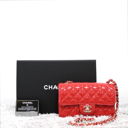 [새상품]Chanel(샤넬) A69900 뉴미니 클래식 플랩 금장체인 숄더백 겸 크로스백aa05511