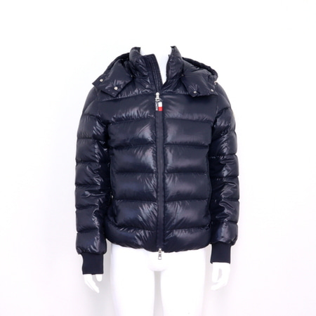 MONCLER(몽클레어) G20911A00002 CUVELLIER 쿠벨리에 남성 패딩 점퍼aa26092